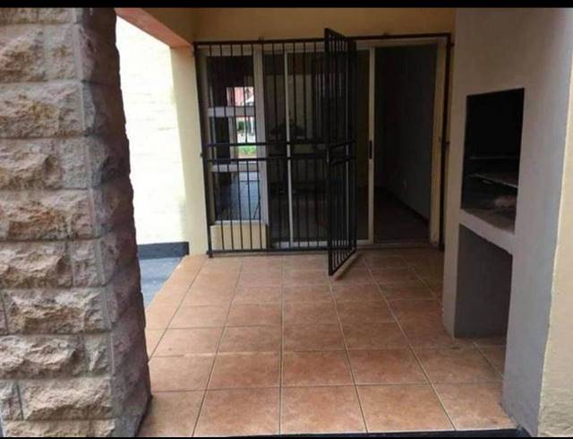 1 BEDROOM APARTMENT FOR SALE IN CLUBVIEW